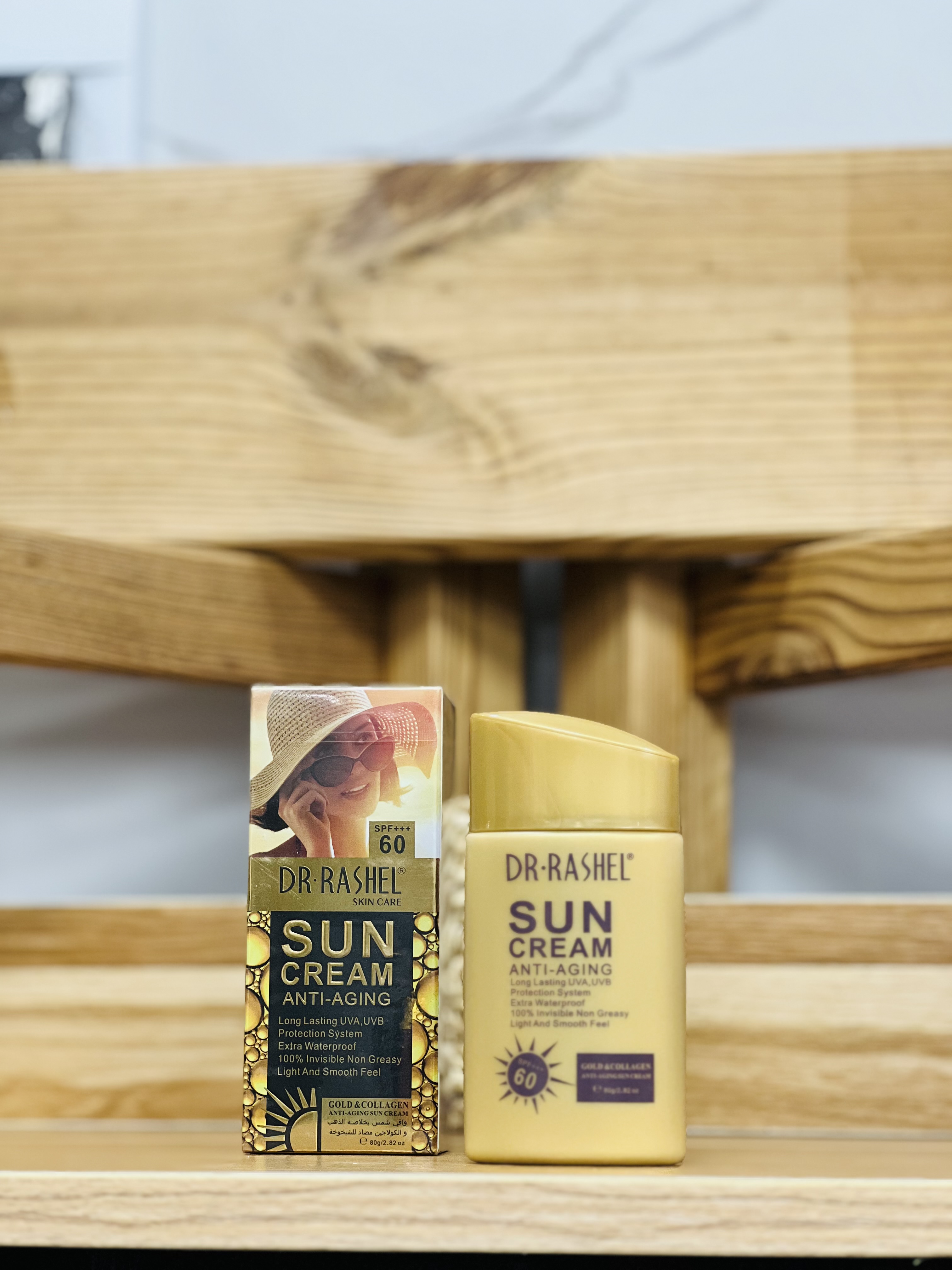 کرم ضدآفتاب دکترراشل طلا و کلاژن spf60 بی رنگ جوان سازضدپیری